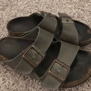 ARIZONA BIRKENSTOCKS SIZE 37 STONE COLOR